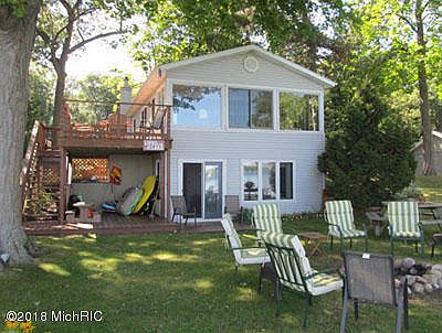 1st image of 9637 Woodlawn Dr
