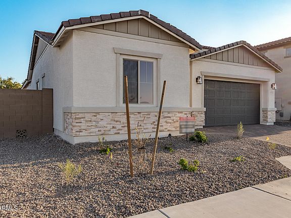 3rd image of 40323 W MICHAELS Drive