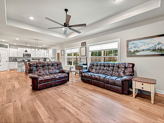5th image of 12 Beith Ln