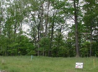 Sweet Grass Cir, Aurora, OH 44202