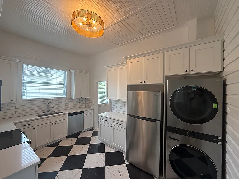 2308 W Ivy St — Photo 14