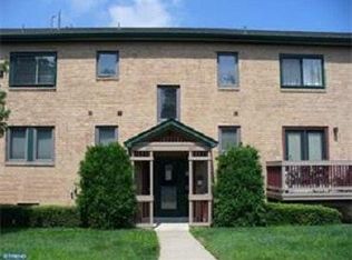 8401 Westview Rd, Wilmington, DE 19802