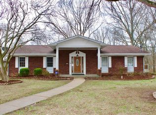 32 Kimberlin Ln, Belleville, IL