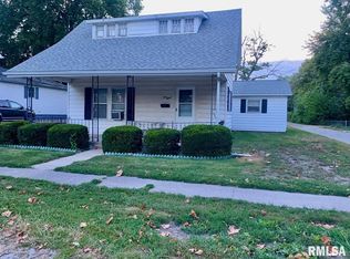 315 N Dye St, Virden, IL