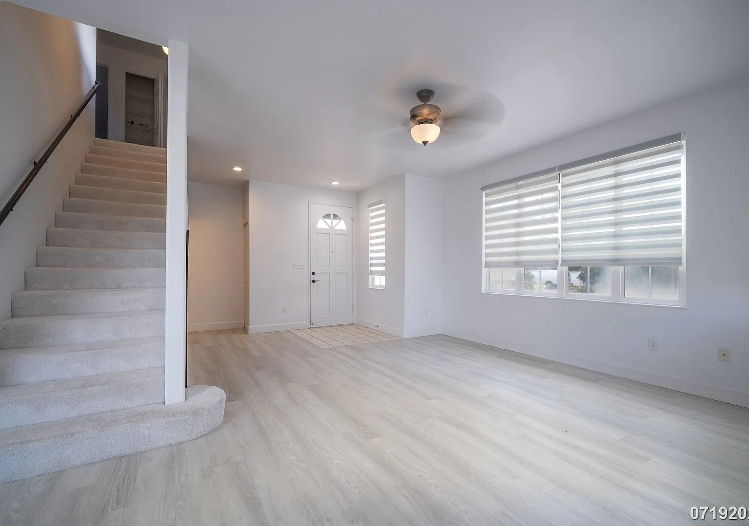 Move-In Ready 3-Bedroom in Kapolei Iwalani Fenced Yard, 2-Car Garage, In-Unit Laundry — Photo 4
