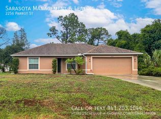 2256 Parrot St, North Port, FL 34286