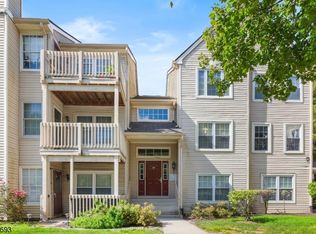 34 Spruce Ct APT 105, Clifton, NJ 07014