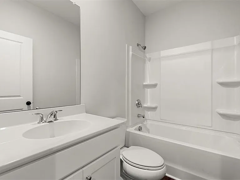 741 Payton Ln — Photo 33