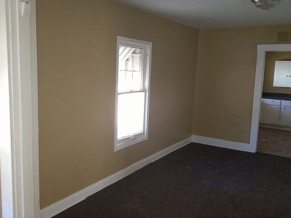 4th image of 3442 Buchanan Ave