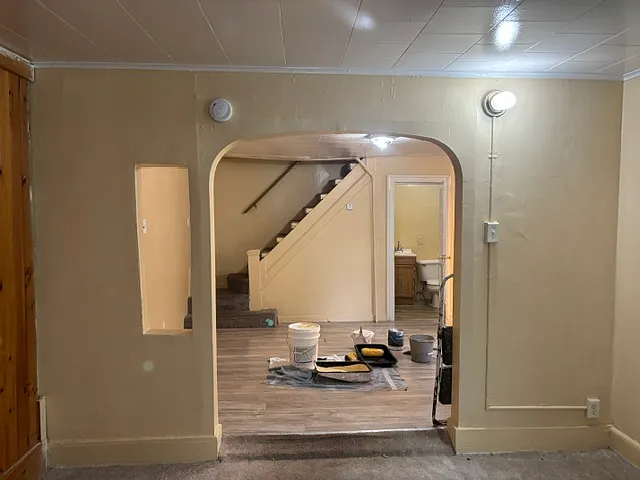 3 bed, 1.5 bath, $1,300 — Photo 1