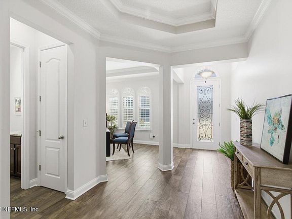 5th image of 184 ROCKCREEK Drive