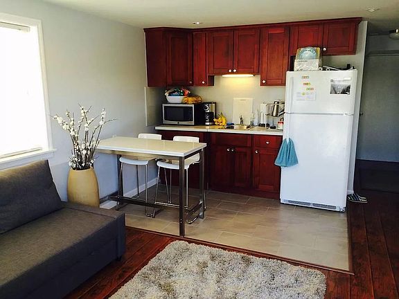 3rd image of 282 Saint Catherine Dr #B
