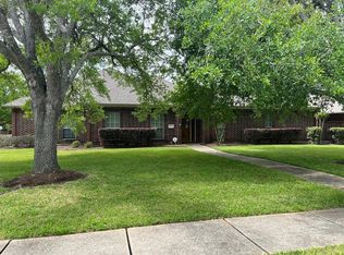 206 Clearview Ave APT D, Friendswood, TX 77546