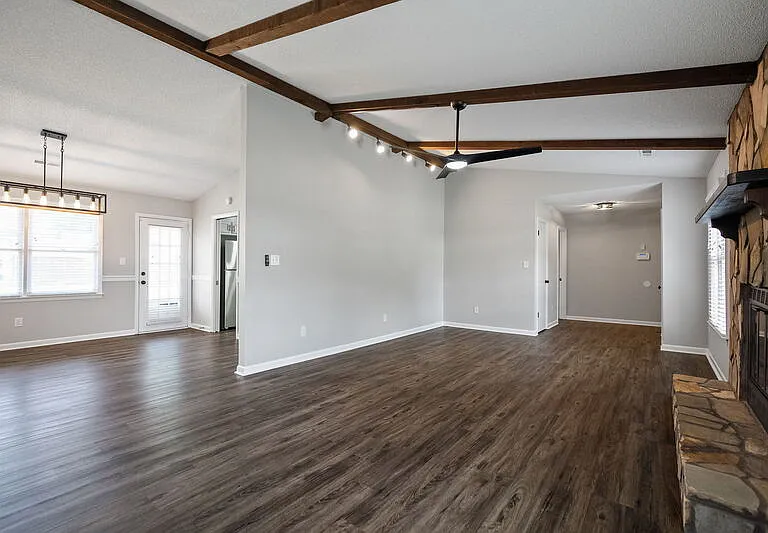 1028 Kinsey Dr SE — Photo 9