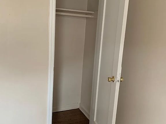 4th image of 472 Tremont Ave #B1