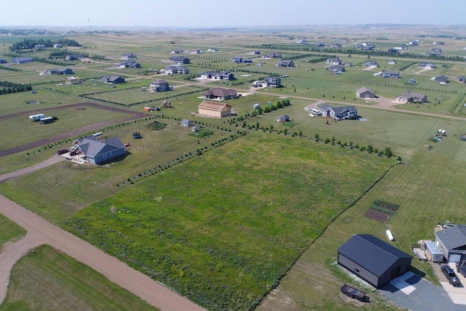2nd image of Near James Dr