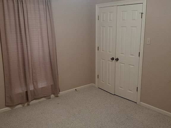 4th image of 37255 Lakeshore Ave
