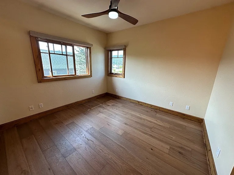 150 Adams St #15 — Photo 17