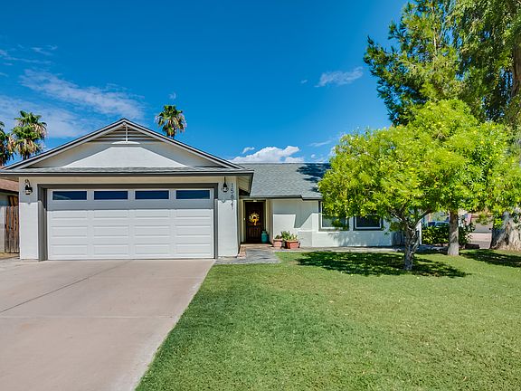2nd image of 15621 N 63rd Pl