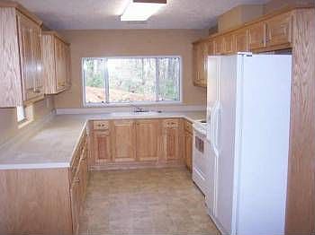 5th image of 245 Price Ln