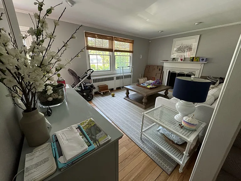 82 Linden Ave — Photo 4
