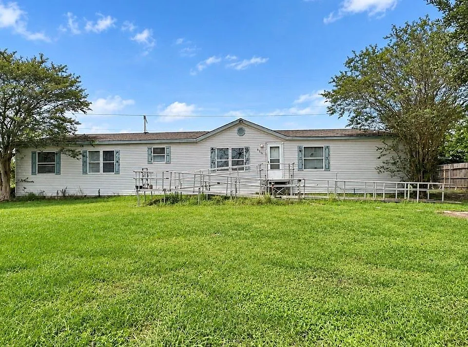 6710 Trail Loop W