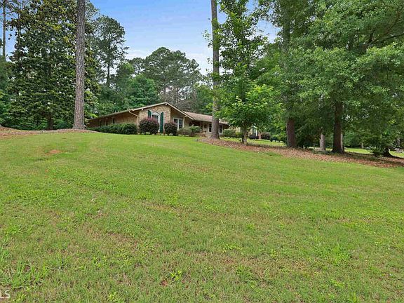 4th image of 503 Pine Cir