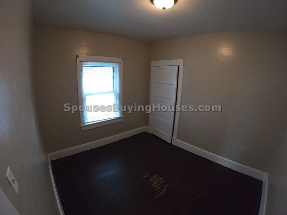 5th image of 734 N Gladstone Ave