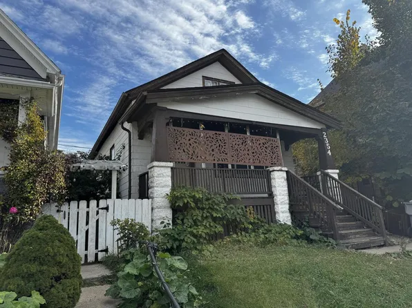 2354 South 16th STREET, Milwaukee, WI 53215