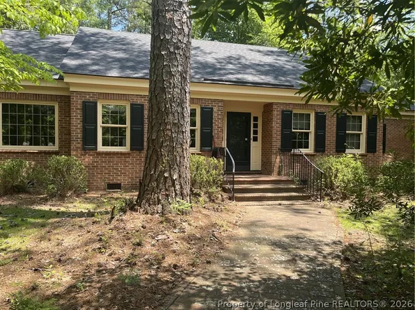 10 Trinity Dr, Lumberton, NC 28358