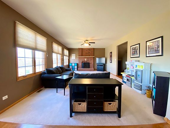 4th image of 2838 Ryan Dr