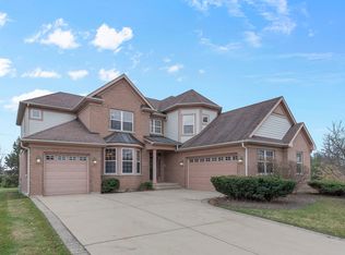 1400 Grantham Dr, Schaumburg, IL 60193