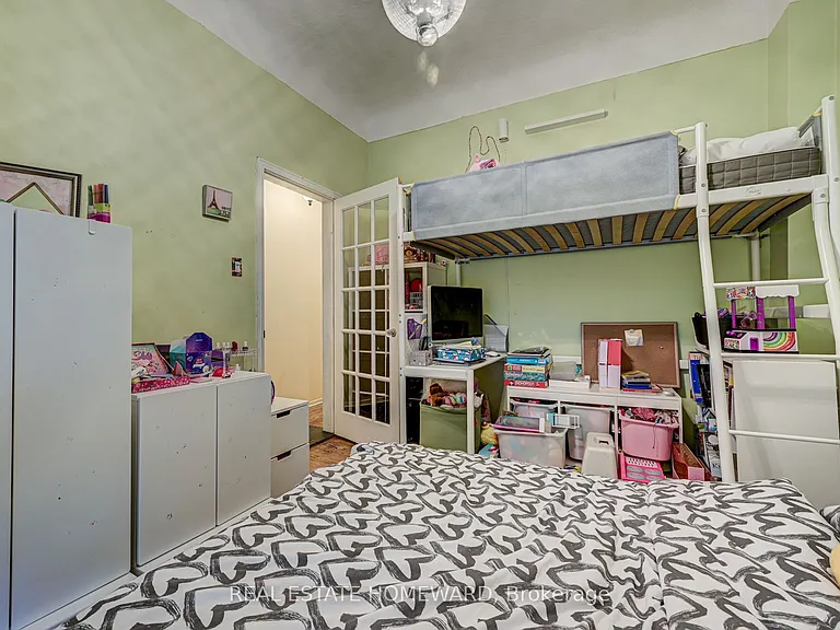 66 Mackenzie Cres #MAIN FL — Photo 23