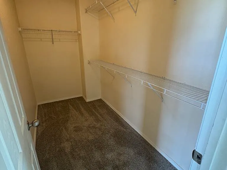 1103 N Missouri Dr — Photo 13