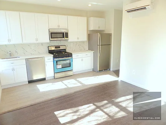 Rented by Highline Residential | media 3