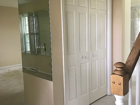 5th image of 870 Wismar Dr