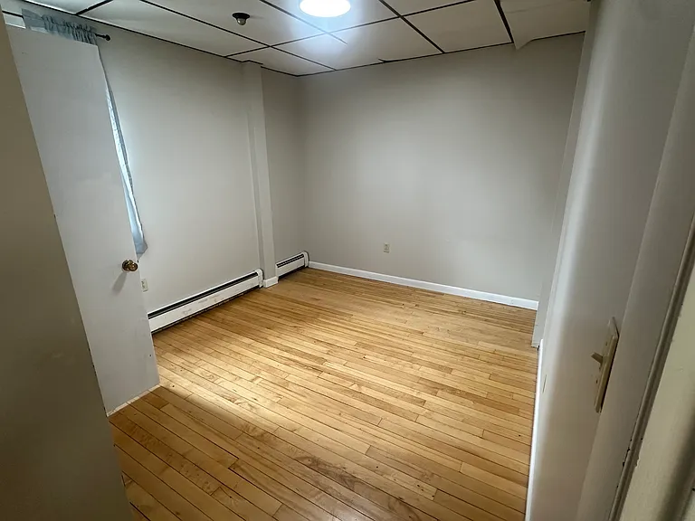 12 N Elm St #2 — Photo 5