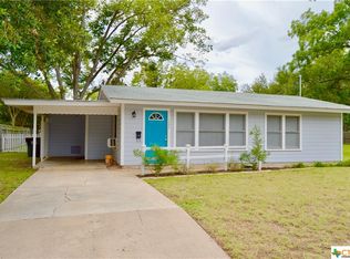 1323 Gardien St, Gonzales, TX 78629