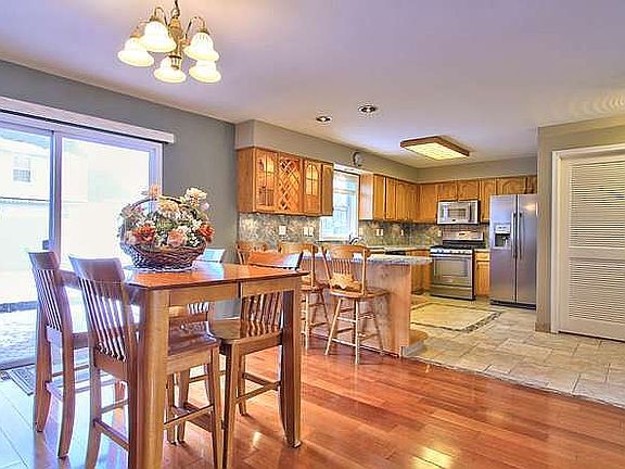 5th image of 1075 California Ct