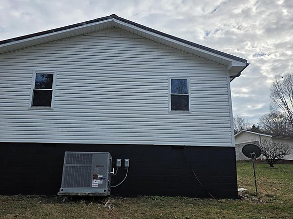 4th image of 120 Overhill Dr