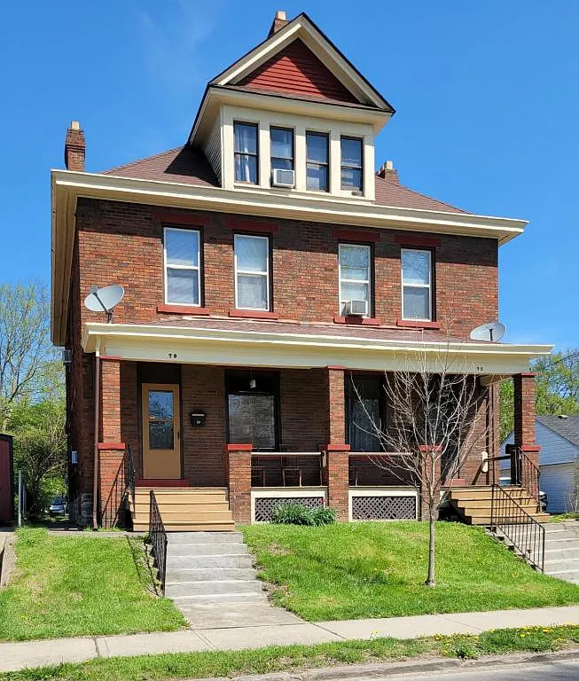 70 E Hudson St — Photo 3