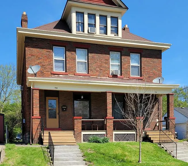 70 E Hudson St — Photo 3