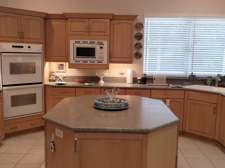 3548 SE Doubleton Dr — Photo 4