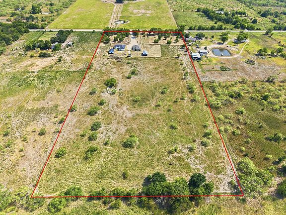 3rd image of 6620 Taylor Ranch Loop