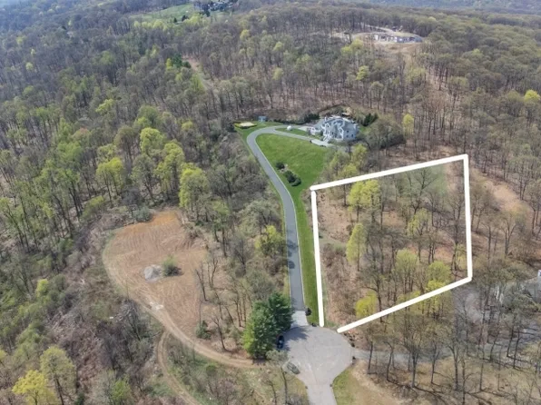 15 Elizabeth Dr, Kinnelon Boro, NJ 07405