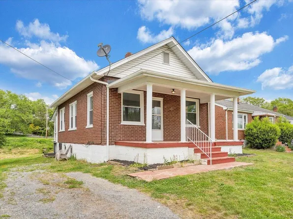 705 Old Vinton Mill Rd NE, Roanoke, VA 24012