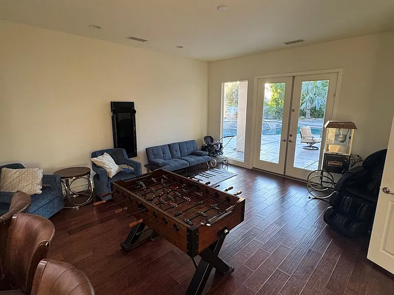 5 Chopin Ct — Photo 66
