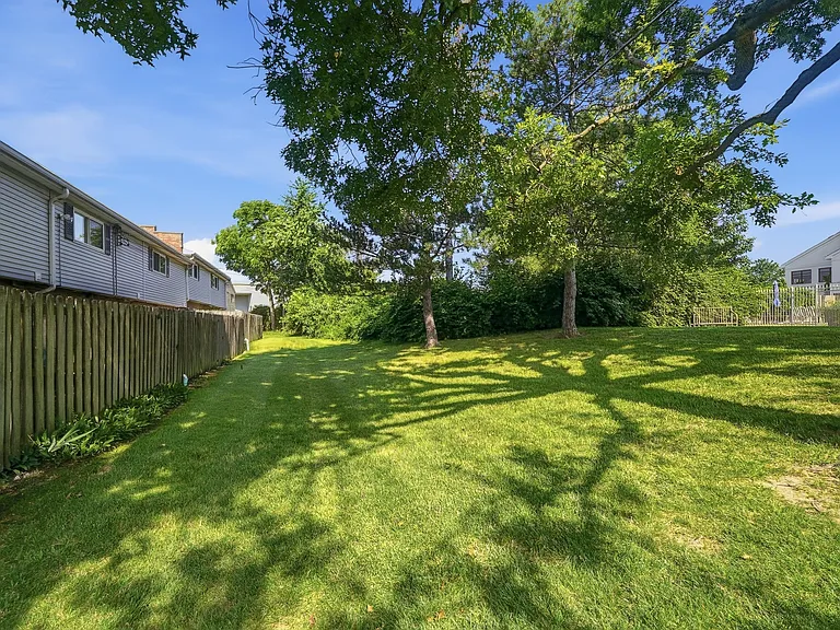 7752 Montgomery Rd #3 — Photo 38