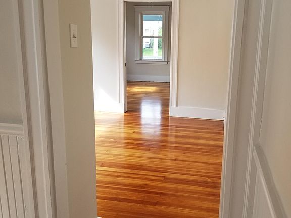 2nd image of 369 Hilldale Ave Floor 2