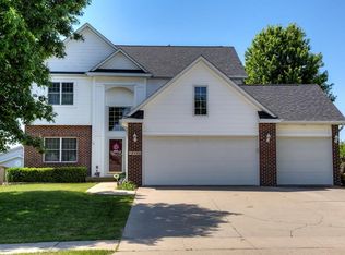 12516 Horton Ave, Urbandale, IA 50323